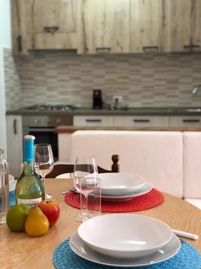 Private Apartment With Garden Cannigione Εξωτερικό φωτογραφία