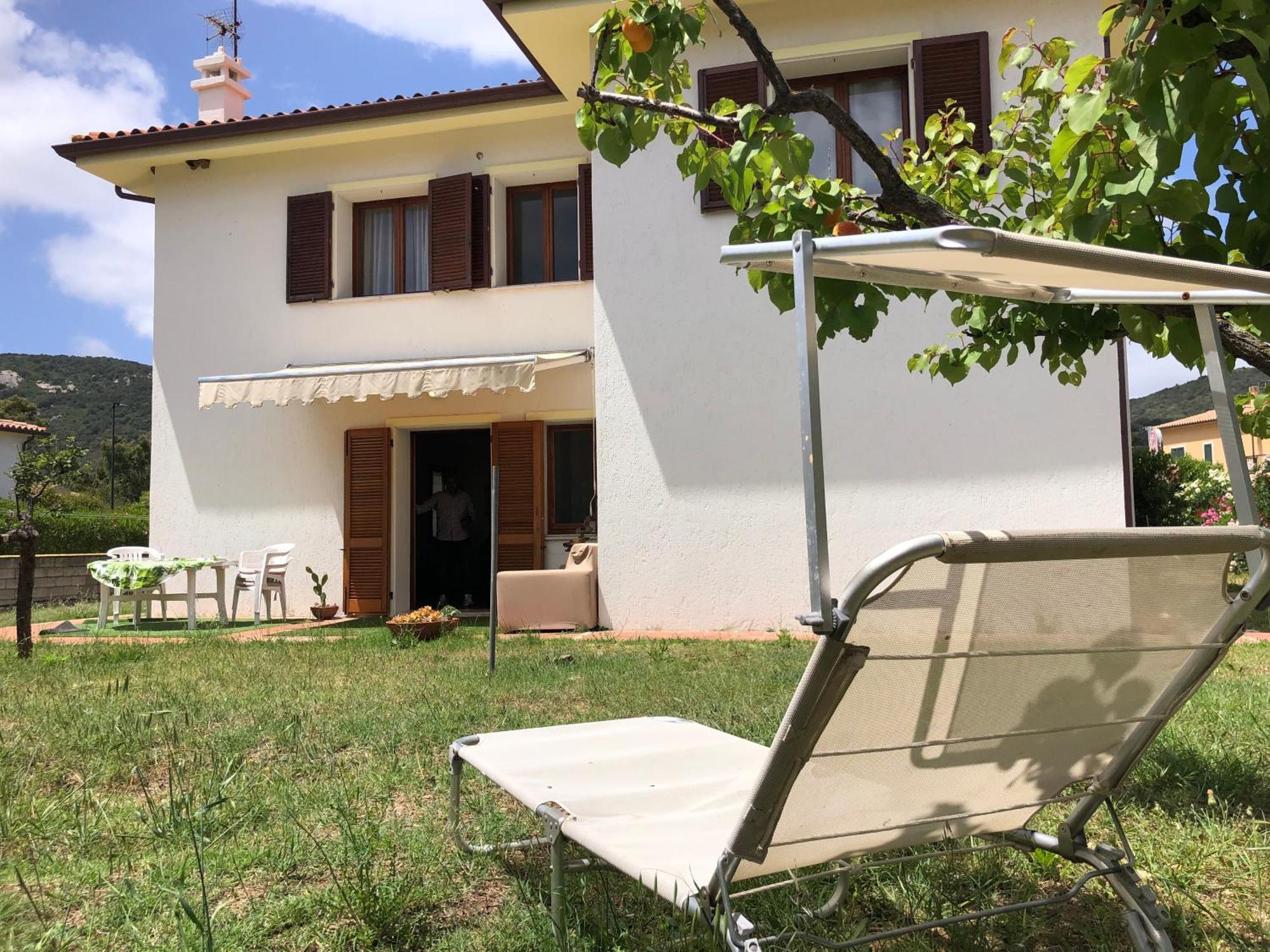 Private Apartment With Garden Cannigione Εξωτερικό φωτογραφία